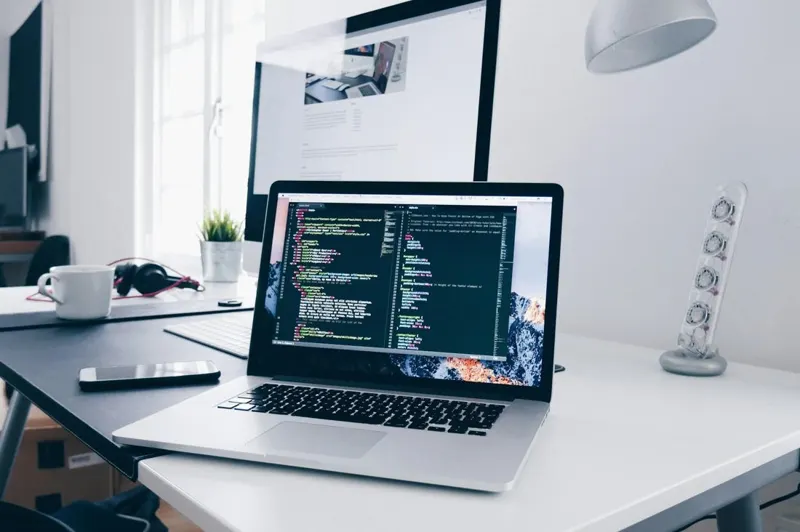 Computer portatile con un'applicazione aperta